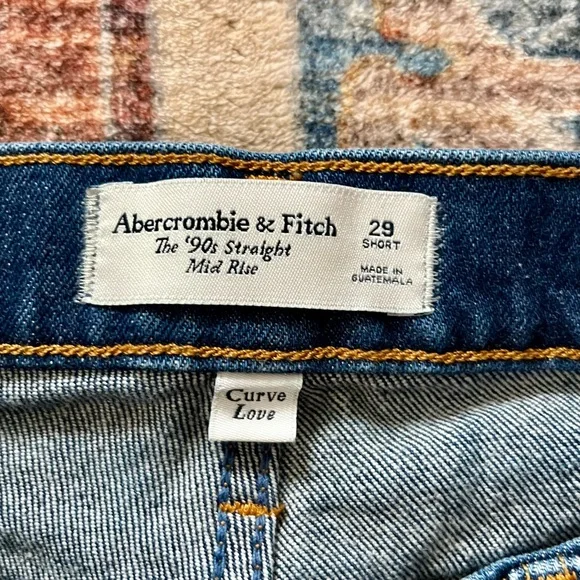 Abercrombie Curve Love 29 short - Picture 2 of 3
